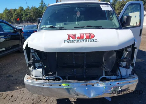 2019 GMC Savana 2500 Work Van из США, поврежденный, VIN 1GTW7AFG2K1223072